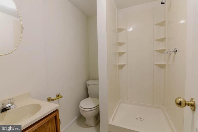 Building Photo - 10917 Outpost Dr