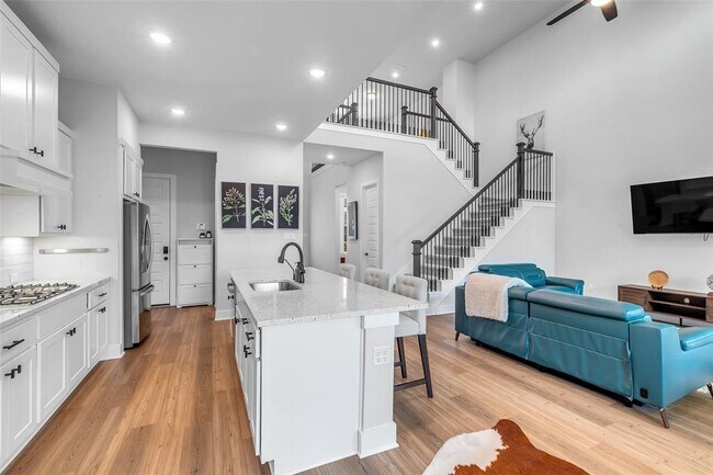 Building Photo - 9219 Trimble Lndg Dr