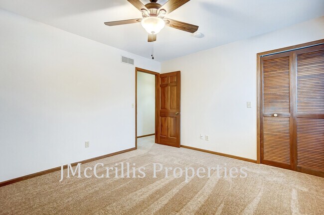 Building Photo - 9034 Dunmore Ln