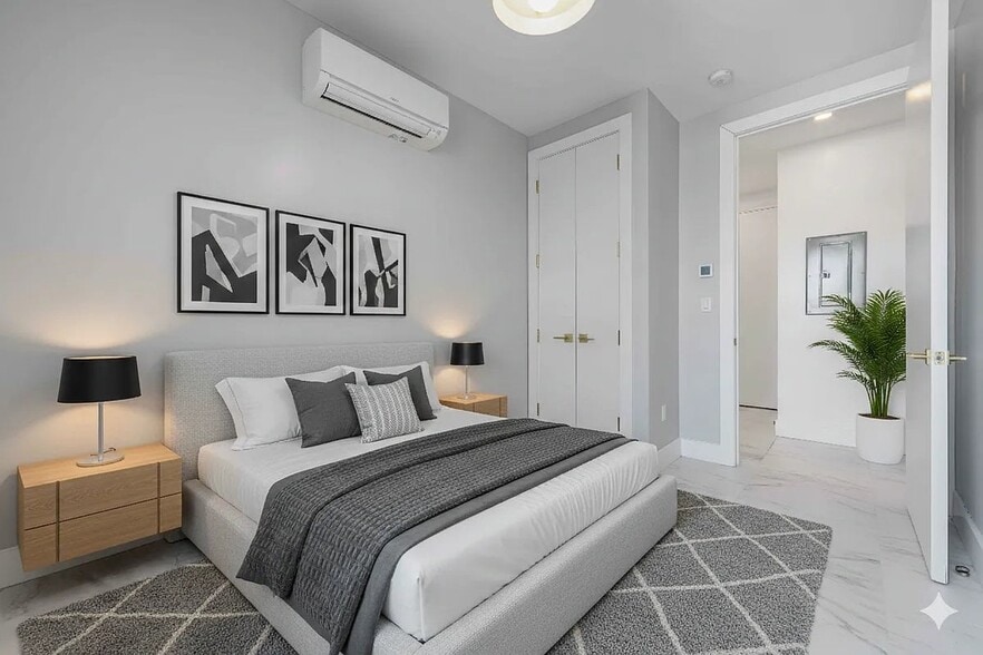 Building Photo - 1801 Broadway