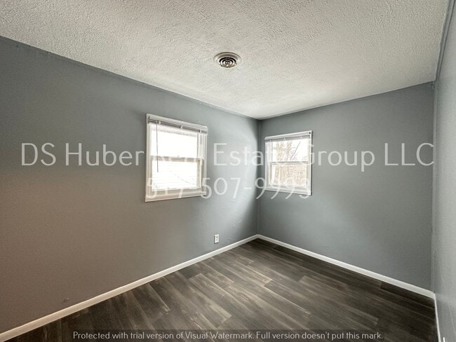 Building Photo - 1021 Lenore Ave
