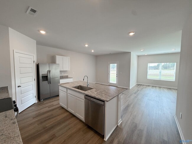 Building Photo - 124 Betty Williams Dr
