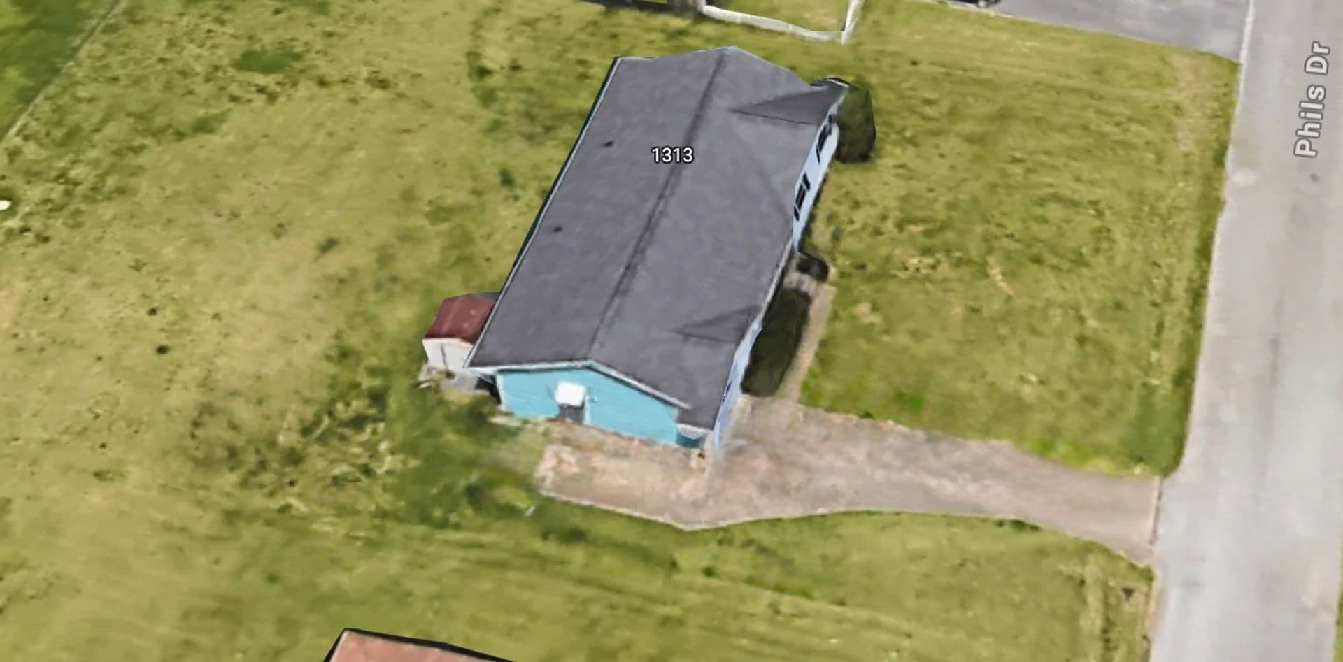 Building Photo - 1313 Phils Dr