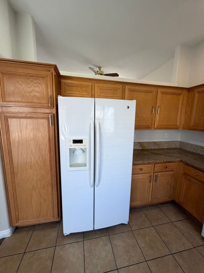 Building Photo - 3 bedroom single story home with no HOA