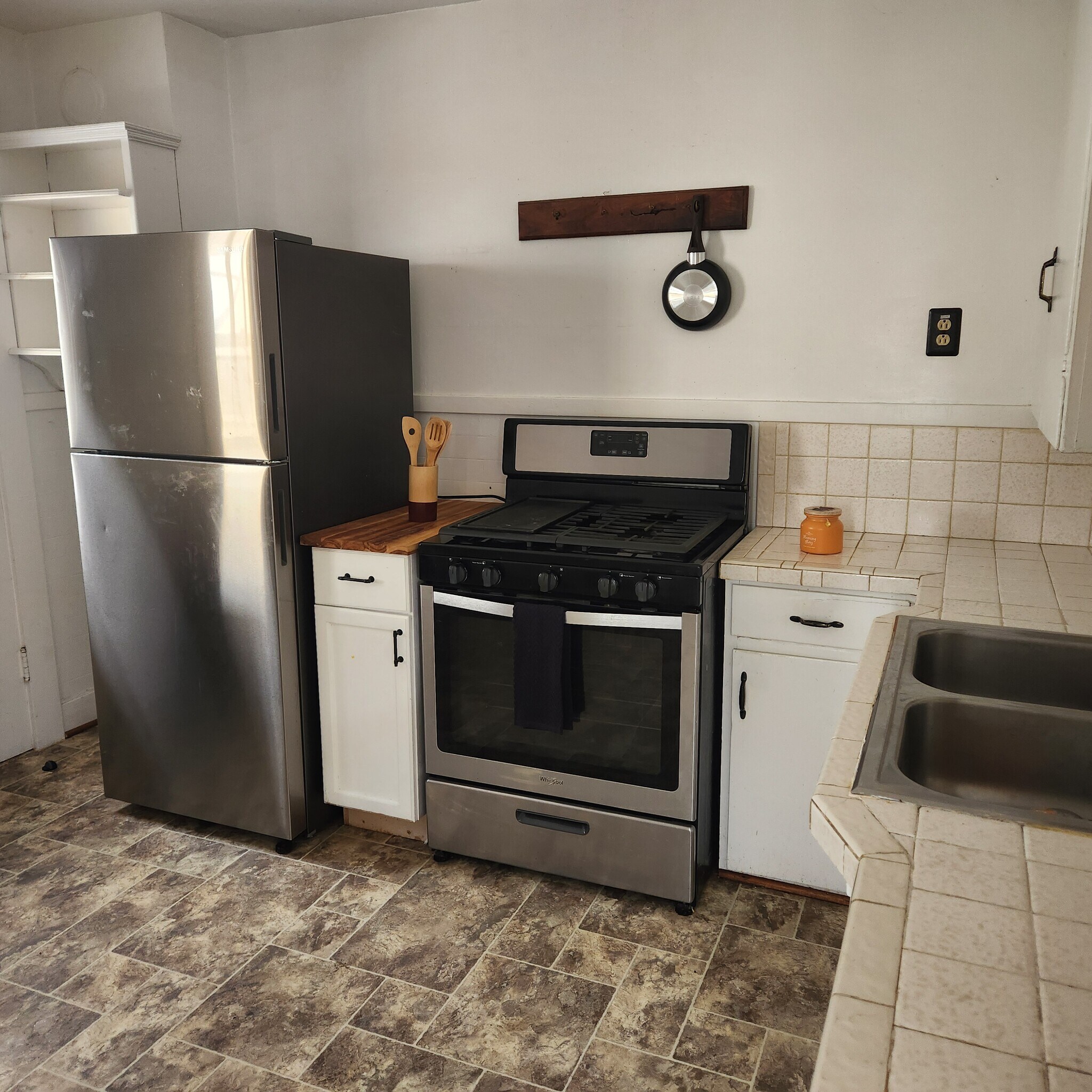 Kitchen - 23 Union St