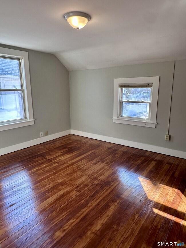 Building Photo - 24-26 Dean Ave