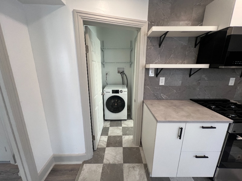 Building Photo - 513 E Montgomery Ave