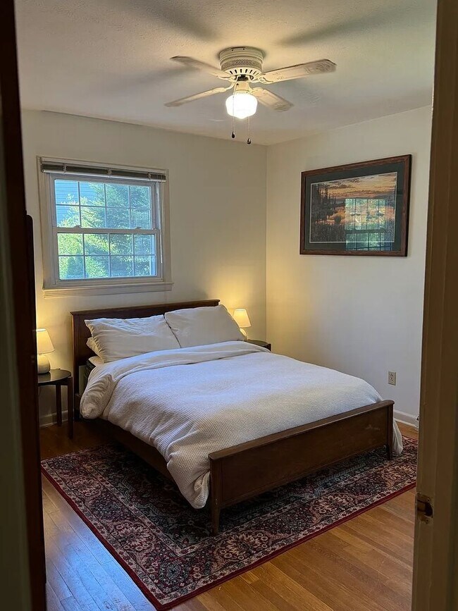 Building Photo - West Asheville Home with Private Fenced Yard & Spacious Layout