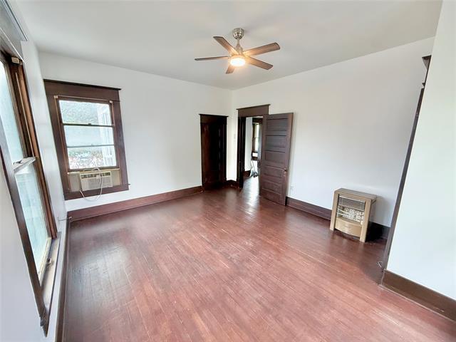 Building Photo - 517 W Hull St