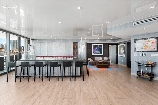 Building Photo - 19955 NE 38th Ct