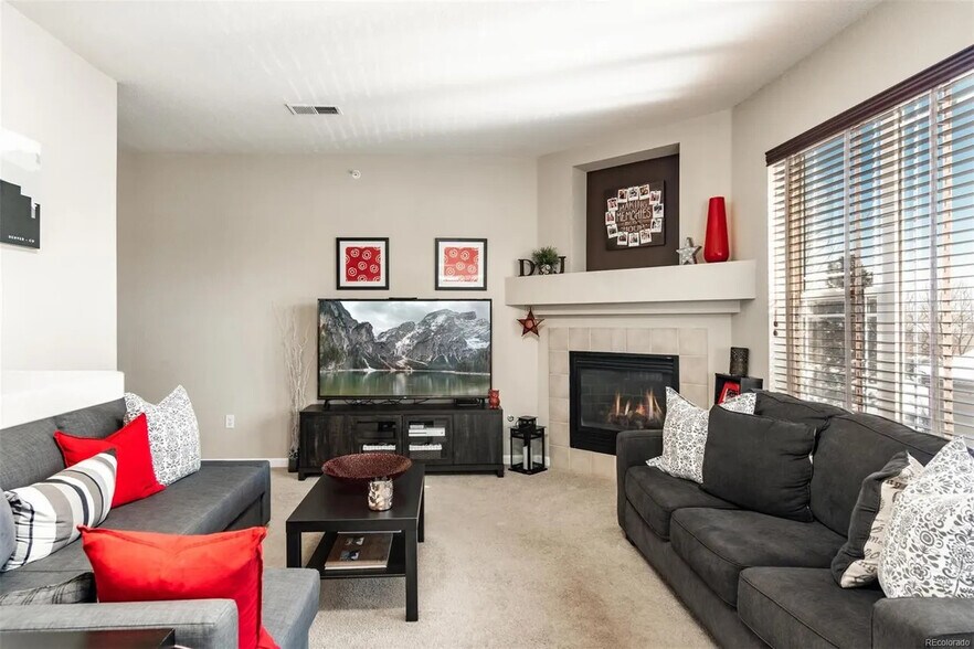 Building Photo - 8412 S Holland Ct