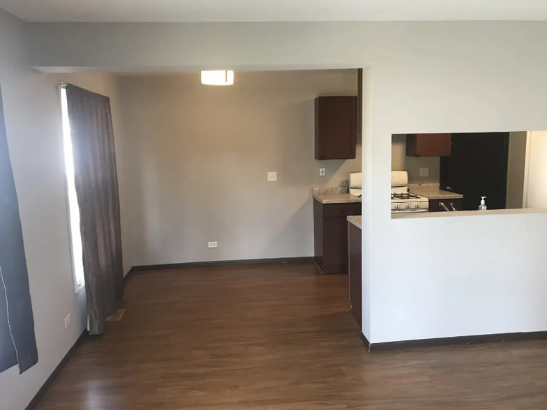 Building Photo - 310 Farmingdale Cir