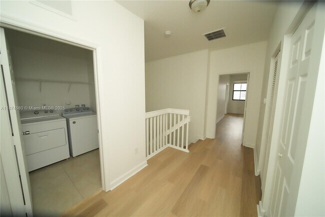 Building Photo - 10457 NW 61st St