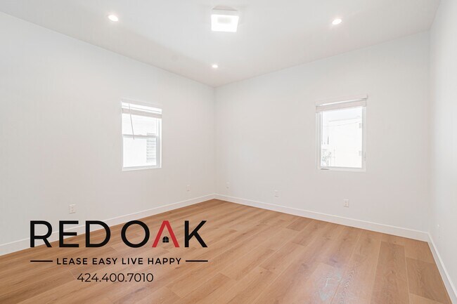 Building Photo - 1448 1/2 Holt Ave