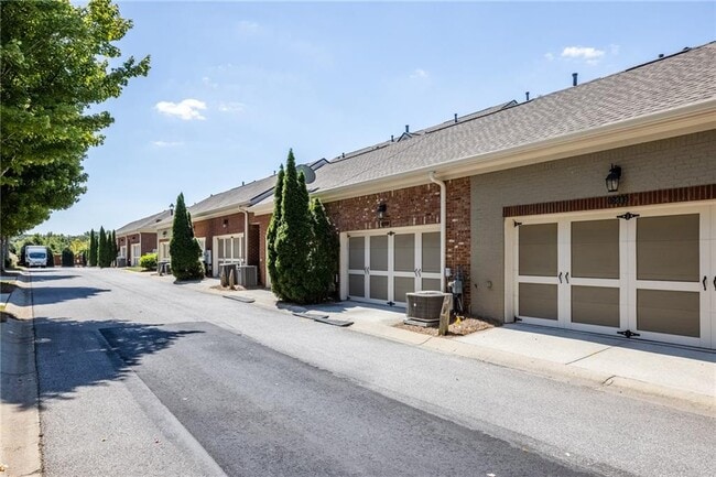 Building Photo - 10686 Austen Bend