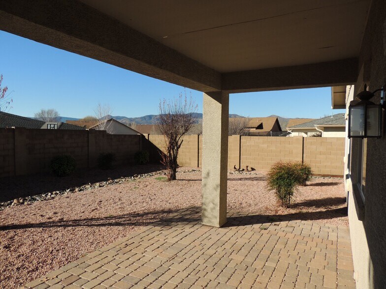 Building Photo - 12793 E Moreno St