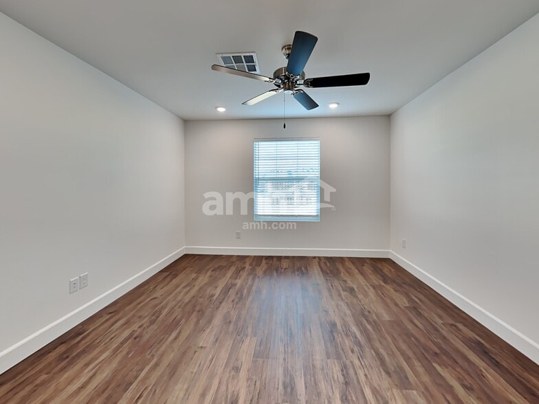 Building Photo - 126 Island Plumeria Ln