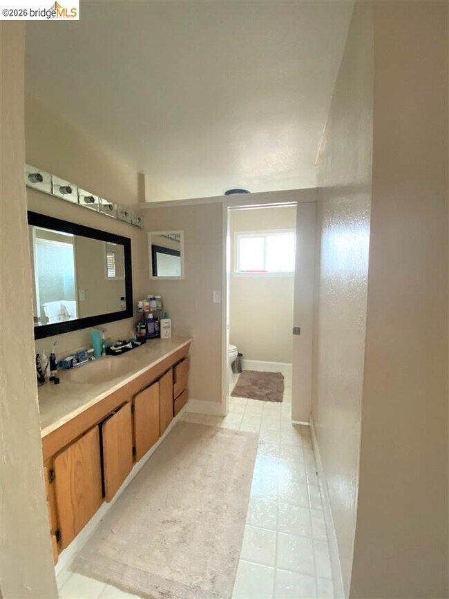 Building Photo - 235 Donegal Way