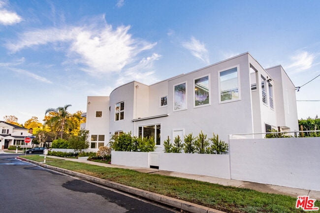 Building Photo - 12156 Leven Ln