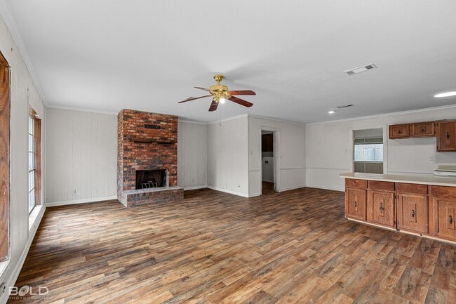 Building Photo - 1136 N Southland Park Dr