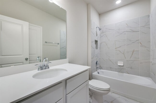 Building Photo - 1312 Silver Grass Mdw