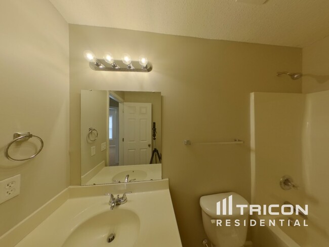 Building Photo - 116 Angel Garden Way