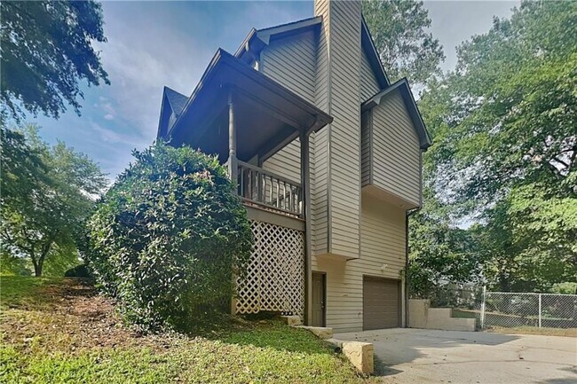 Building Photo - 12 Hamilton Pl