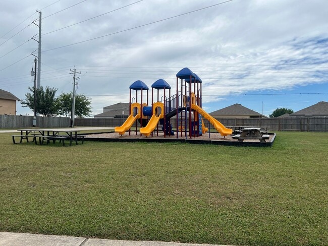 Building Photo - Beautiful 3x2 Rental Home in NBTX!