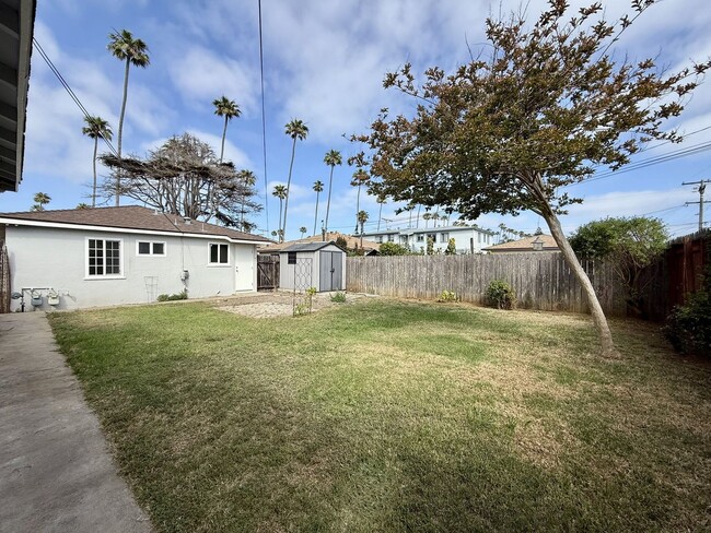 Building Photo - Remodeled Duplex in South O!