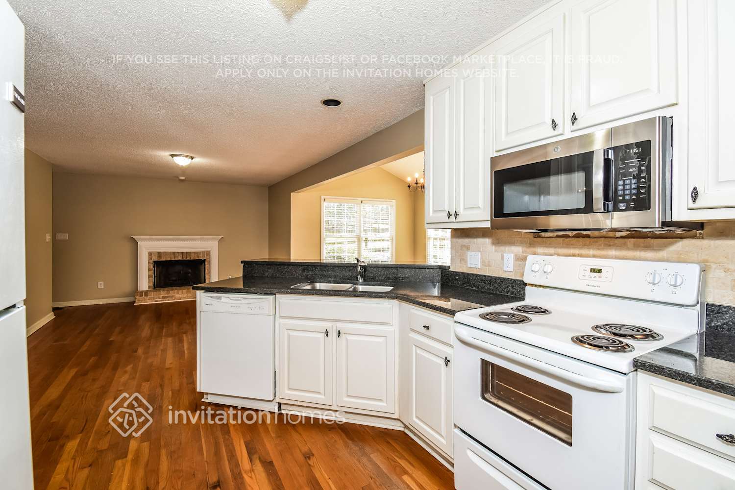 Building Photo - 4000 Bent Willow Ln