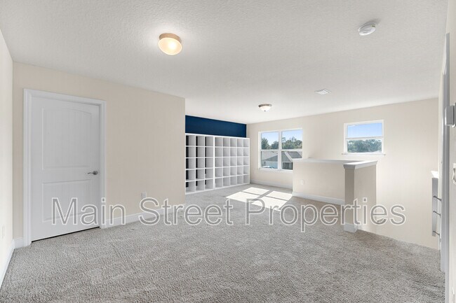 Building Photo - 136 Polo Ter