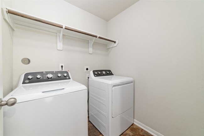 Building Photo - 14838 Ruddy Duck Ln