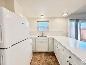 Building Photo - Oxnard | Silver Strand | 1 bed + 1 bath | ...