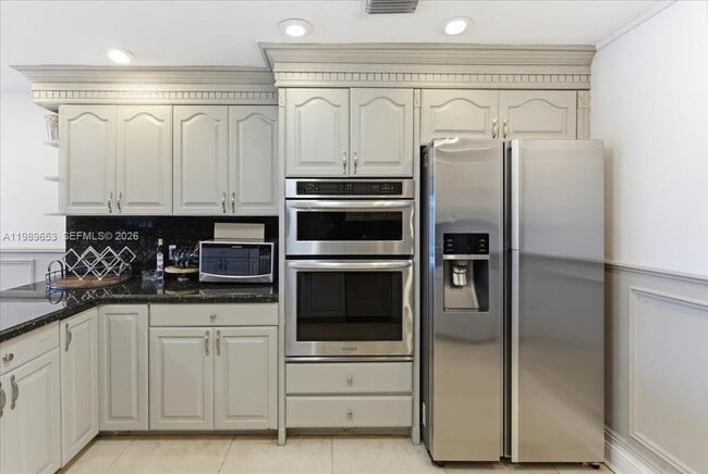 Building Photo - 1249 Biscaya Dr