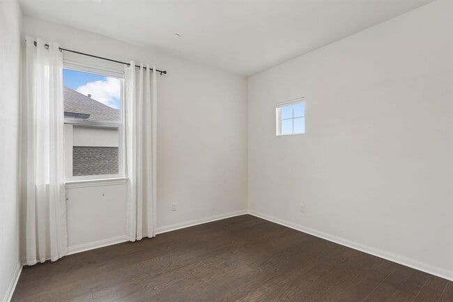 Building Photo - 5208 Watusi Bend