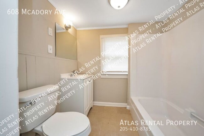 Building Photo - 608 McAdory Alley