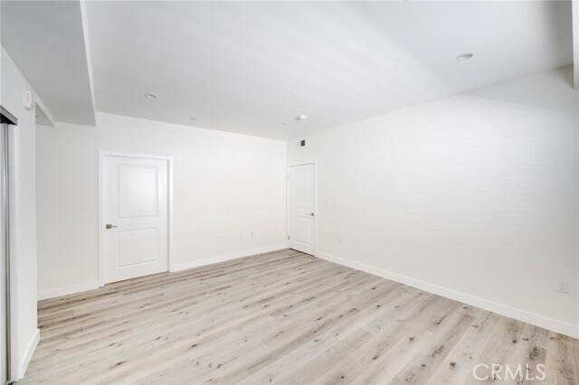 Building Photo - 14526 Hartland St