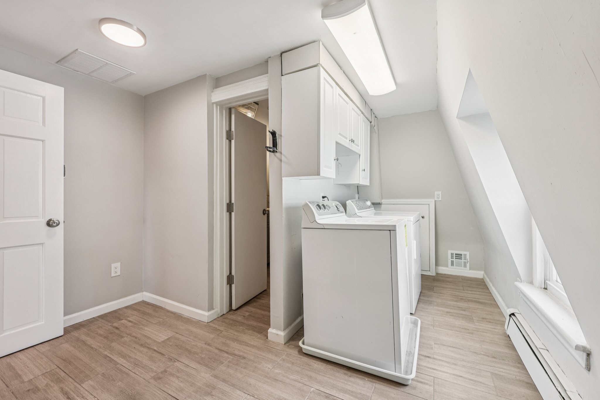 Building Photo - 144 Union St