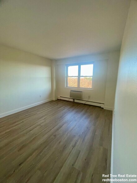 Building Photo - 175 Freeman St