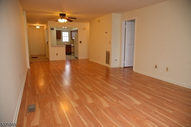 Building Photo - 209 Alexandria Way