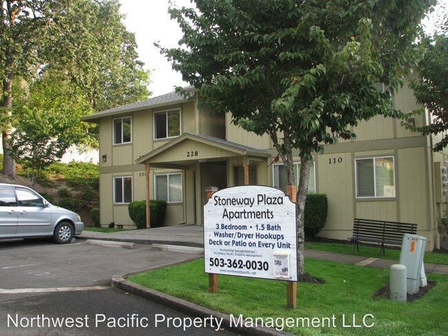 Primary Photo - 196 Stoneway Dr NW