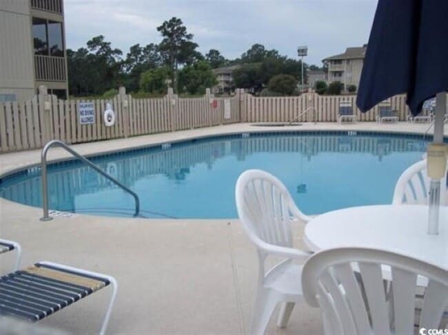 Building Photo - 4107 Pinehurst Cir