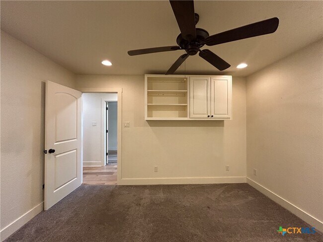 Building Photo - 406 Williams Way