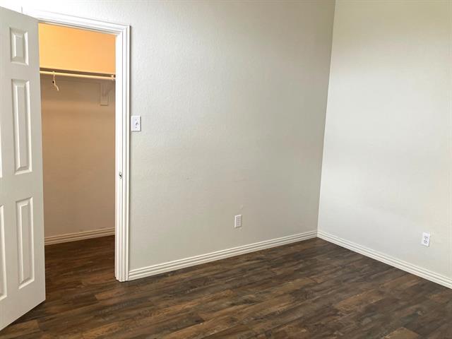 Building Photo - 6006 Team Ct