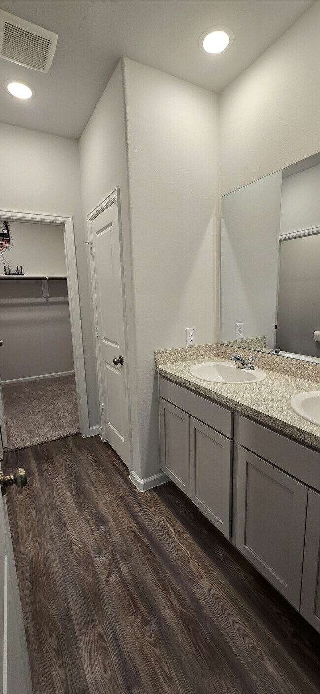 Building Photo - 16834 Pandora Wy