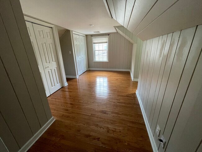 Building Photo - 845 Watson Ave