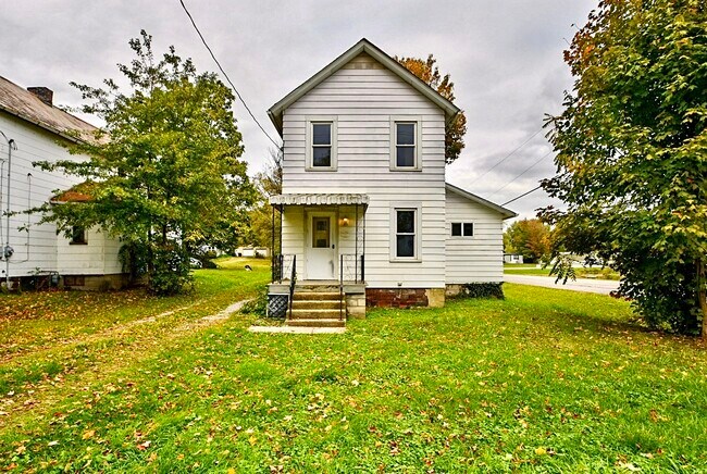 Primary Photo - 18706 5th St