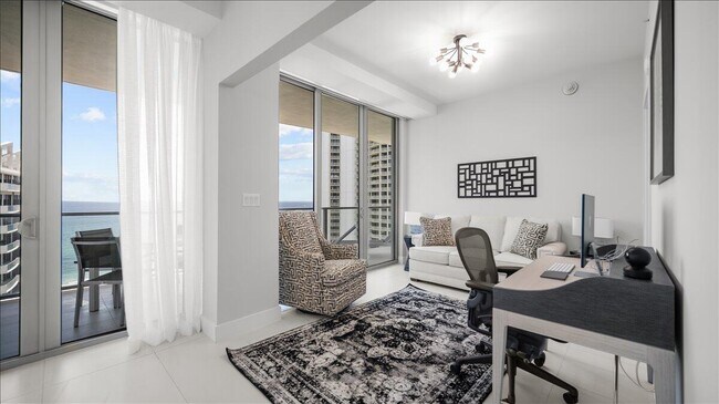 Building Photo - 3100 N Ocean Dr