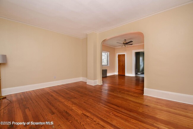 Building Photo - 1225 S Irving Ave