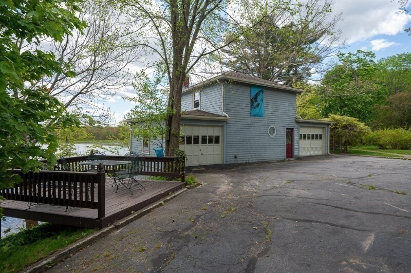 Primary Photo - 98 Linwood St